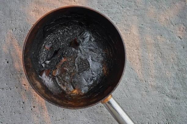 How to Clean a Burnt Pan